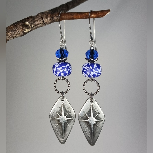 HAND CRAFTED Blue Glass Artisan Pewter North Star Dangle Earrings - Picture 3 of 6